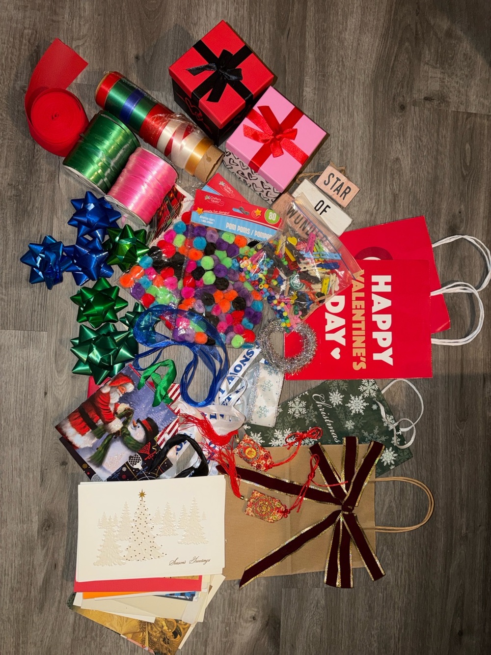 Holiday Party Gift Bag & Wrapping Set - Red, Green, Blue, Pink